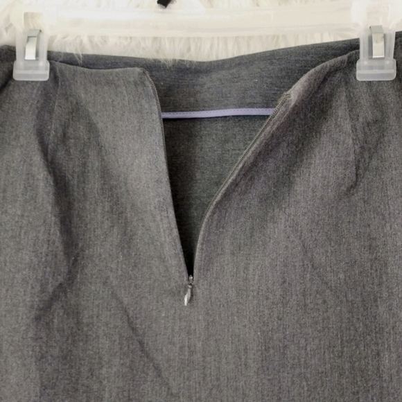 The Limited Grey Skirt Size 10 - Picture 6 of 7